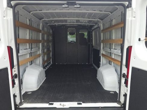 Used 2025 RAM ProMaster 2500 w/ U-Haul Equipment Group FWD image 23