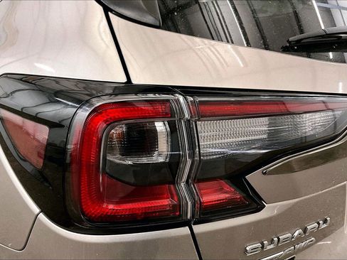 Used 2020 Subaru Outback Premium image 28