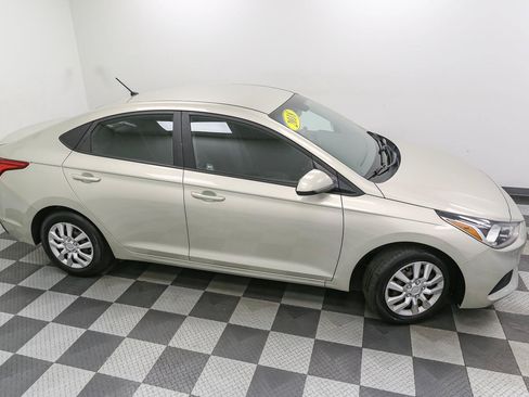 Used 2018 Hyundai Accent SE FWD image 5