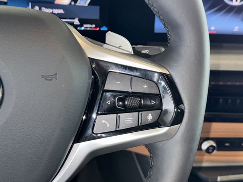 Certified 2025 BMW 330i Sedan image 23