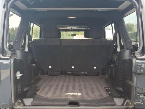 Used 2016 Jeep Wrangler Unlimited Sport w/ Connectivity Group image 16