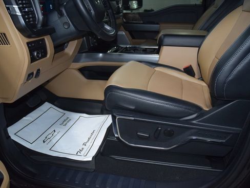 Used 2024 Ford F250 Lariat w/ Lariat Ultimate Package AWD/4WD image 44