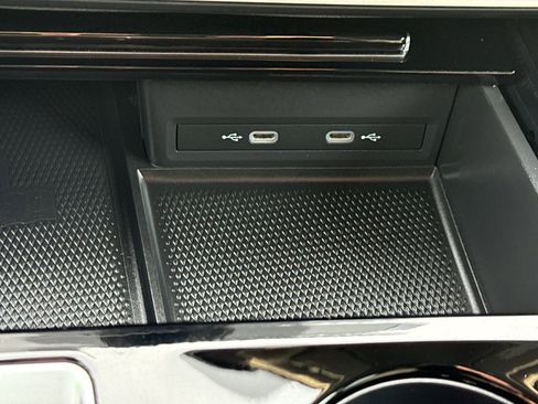 Used 2024 Volkswagen Atlas SE image 22