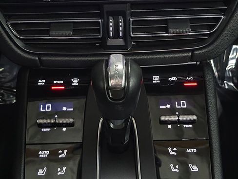 Certified 2023 Porsche Macan GTS AWD/4WD image 19