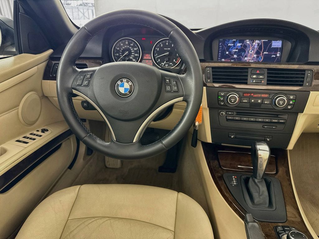 Used 2009 BMW 328i Convertible RWD image 29