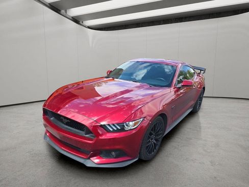 Used 2017 Ford Mustang GT Premium w/ GT Performance Package RWD image 1