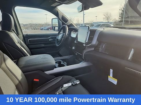 New 2026 RAM 1500 Laramie AWD/4WD image 11