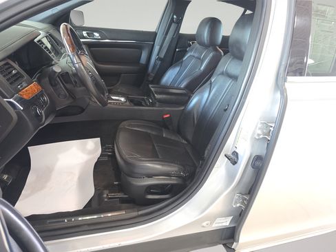Used 2016 Lincoln MKS FWD image 12