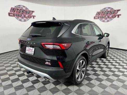 Used 2025 Ford Escape Platinum w/ Premium Technology Package AWD/4WD image 7