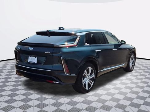 Certified 2024 Cadillac Lyriq Tech w/ Driver Assist Package AWD/4WD image 7