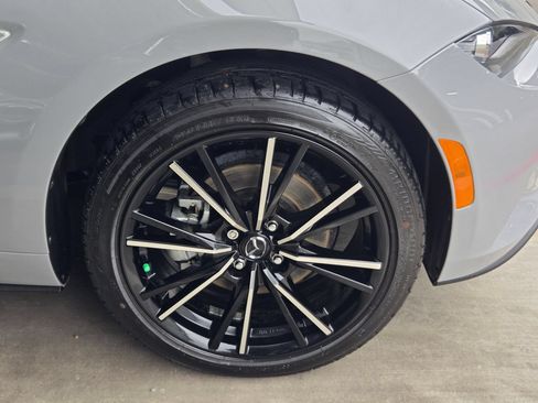 Used 2025 MAZDA MX-5 Miata Grand Touring w/ Weather Package RWD image 10