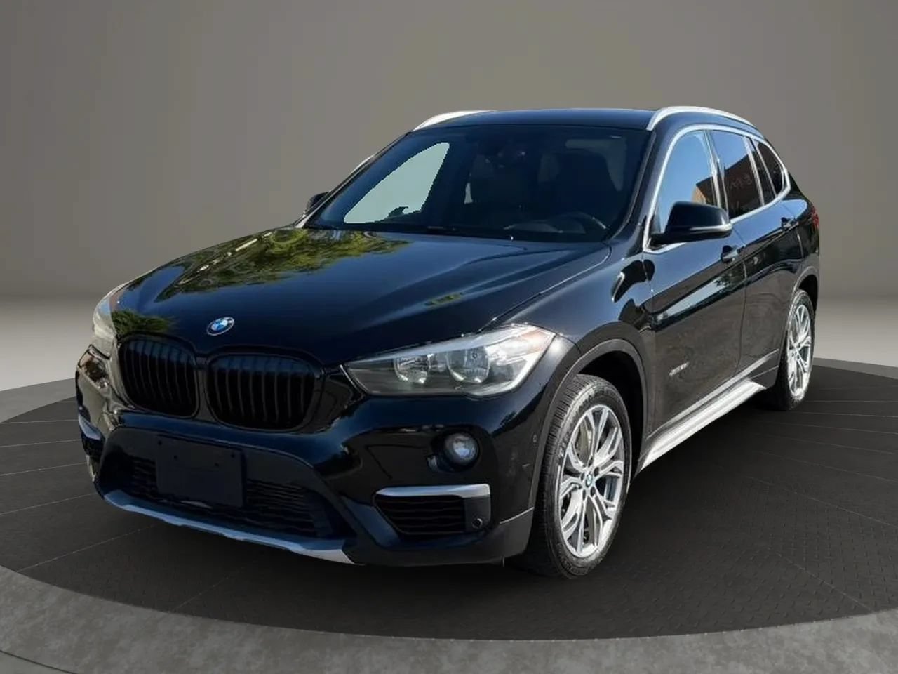 Used 2016 BMW X1 xDrive28i AWD/4WD image 1