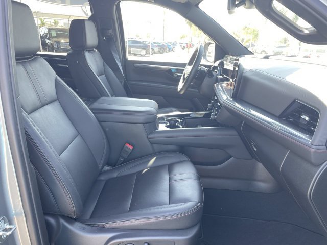 Certified 2026 Chevrolet Suburban RST RWD image 28