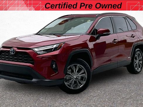 Certified 2023 Toyota RAV4 XLE Premium AWD/4WD image 6