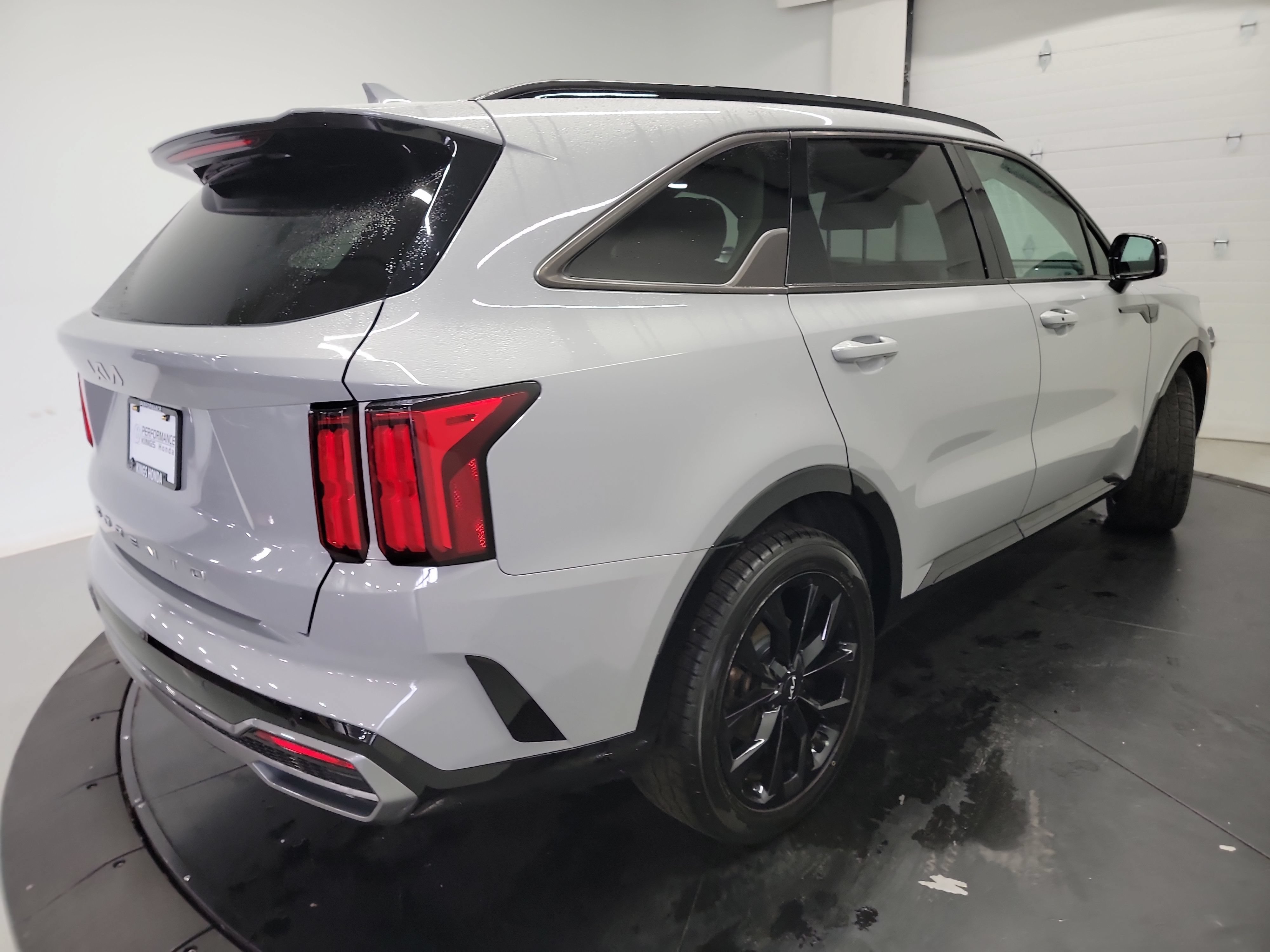 Used 2022 Kia Sorento SX FWD image 9