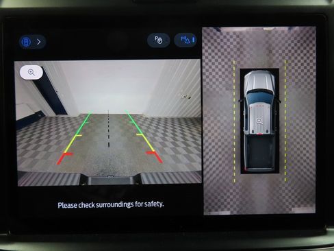 Used 2025 Ford F250 Platinum image 13