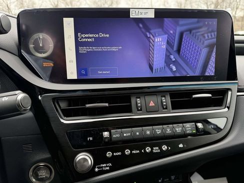 New 2025 Lexus ES 350 350 image 5