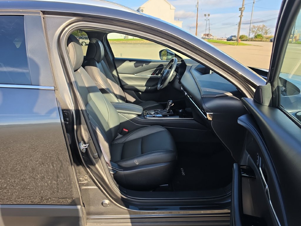 Certified 2025 MAZDA CX-30 AWD 2.5 S w/ Preferred Package image 14