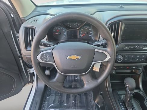 Used 2022 Chevrolet Colorado W/T w/ WT Convenience Package AWD/4WD image 12