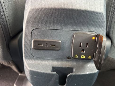 Used 2025 Ford Maverick XLT w/ Equipment Group 301A AWD/4WD image 18