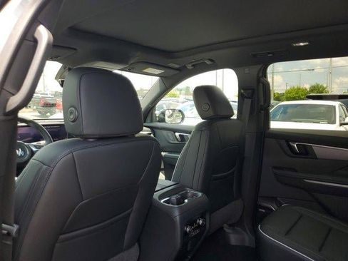 New 2026 Buick Enclave Sport Touring w/ Power Package FWD image 9