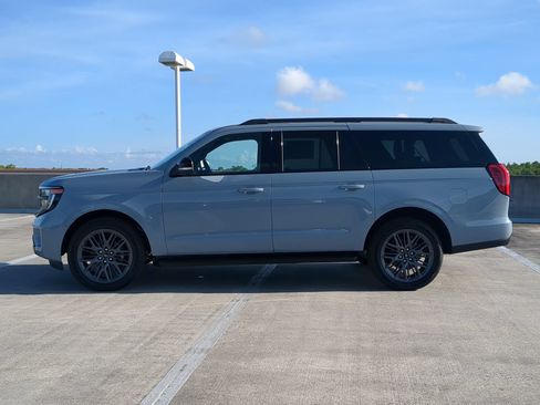 New 2026 Ford Expedition Max Platinum w/ Stealth Appearance Package AWD/4WD image 46