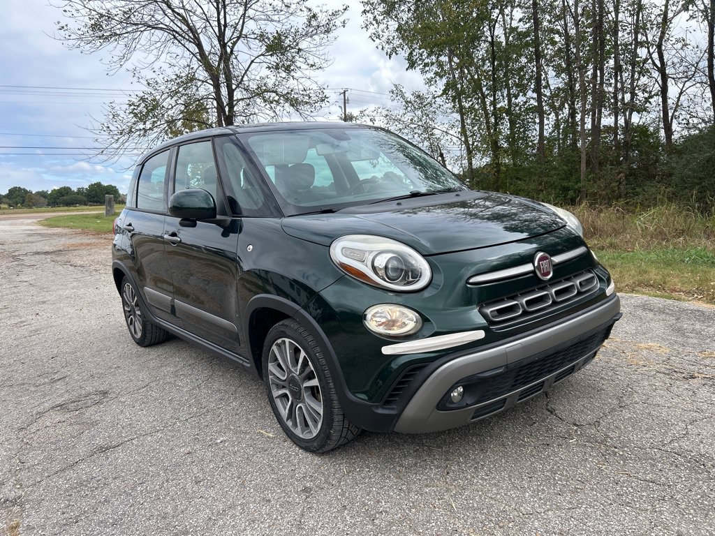 Used 2018 FIAT 500L Trekking FWD image 1