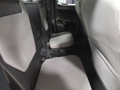 Used 2019 Toyota Tacoma SR5 image 16