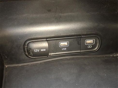 Used 2022 Kia K5 LXS image 27