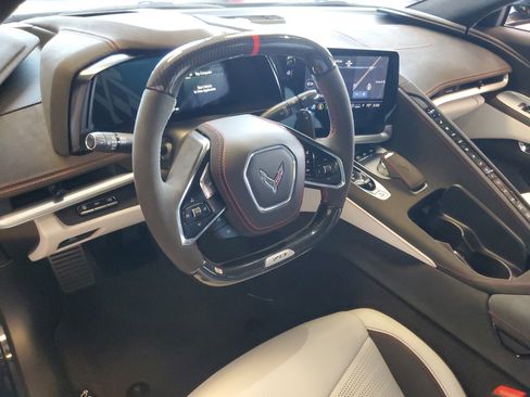 Used 2023 Chevrolet Corvette Z06 image 11