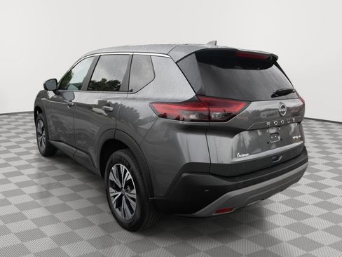 Used 2023 Nissan Rogue SV image 6
