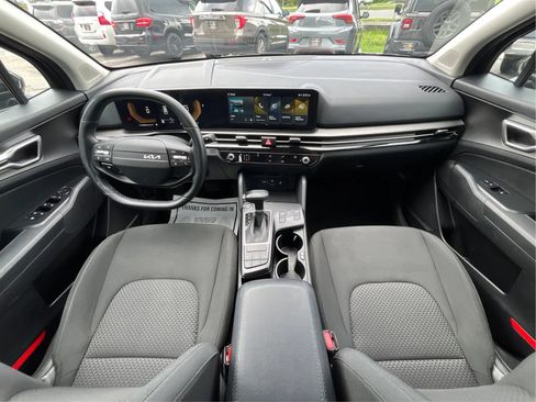 Used 2026 Kia Sportage LX w/ LX Convenience Package FWD image 32
