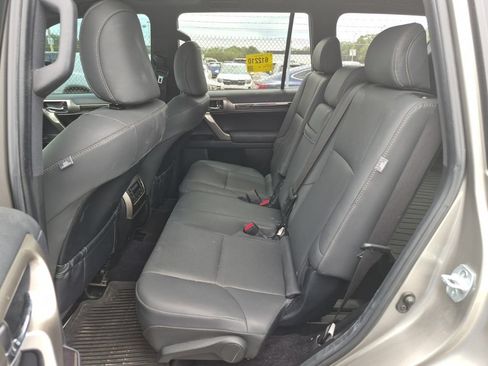 Used 2021 Lexus GX 460 Premium w/ Premium Package AWD/4WD image 4