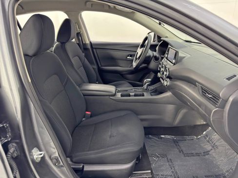 Used 2023 Nissan Sentra S image 14