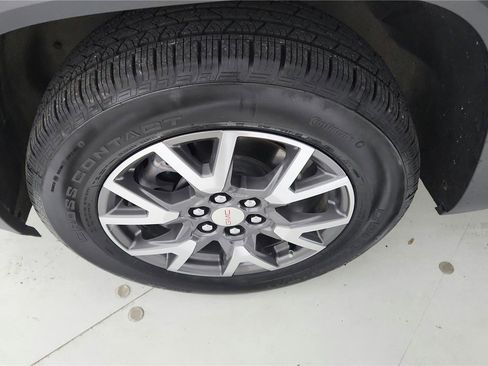 Used 2023 GMC Acadia SLE w/ Driver Convenience Package image 37