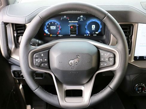 New 2026 Ford Bronco Outer Banks AWD/4WD image 23