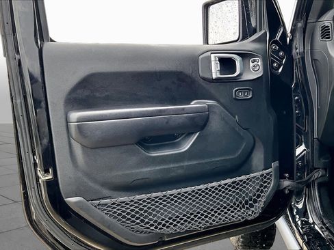 Used 2020 Jeep Wrangler Unlimited Sport AWD/4WD image 19