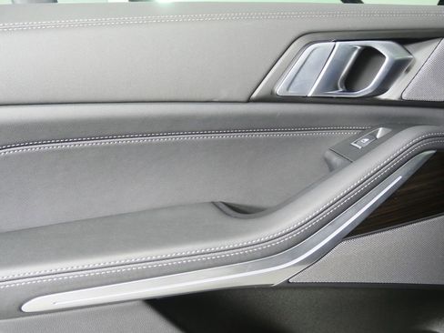 Certified 2025 BMW X5 xDrive40i image 13