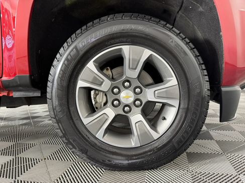 Used 2015 Chevrolet Colorado Z71 AWD/4WD image 38