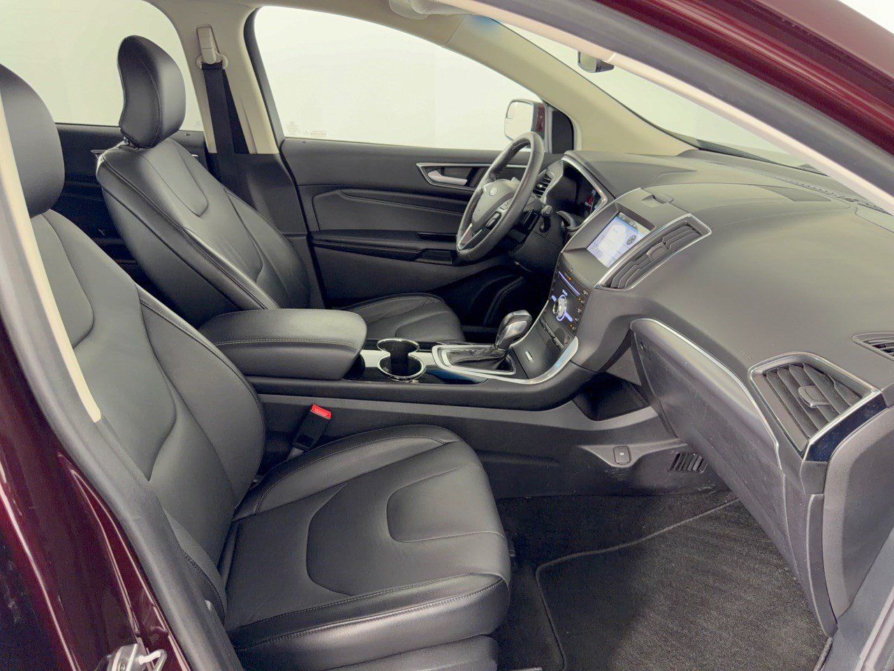 Used 2018 Ford Edge Titanium FWD image 30