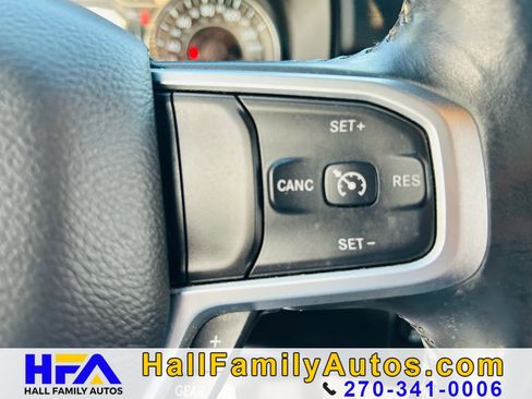 Used 2019 RAM 1500 Big Horn AWD/4WD image 25