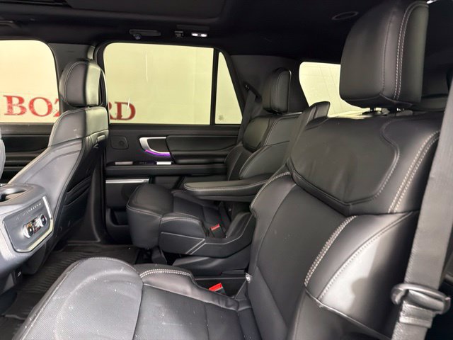 Used 2025 Ford Expedition Platinum w/ Stealth Performance Package AWD/4WD image 28