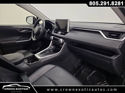 Used 2023 Toyota RAV4 XLE Premium FWD image 12
