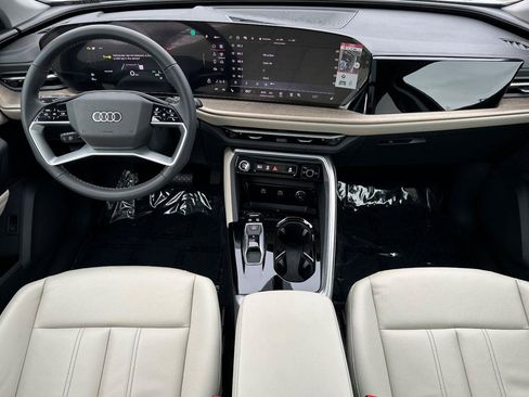 New 2025 Audi Q5 Premium image 12