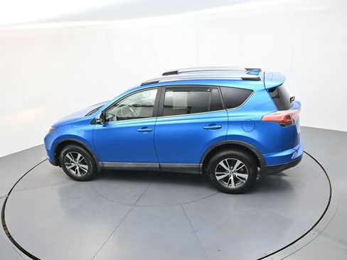 Used 2017 Toyota RAV4 XLE FWD image 22