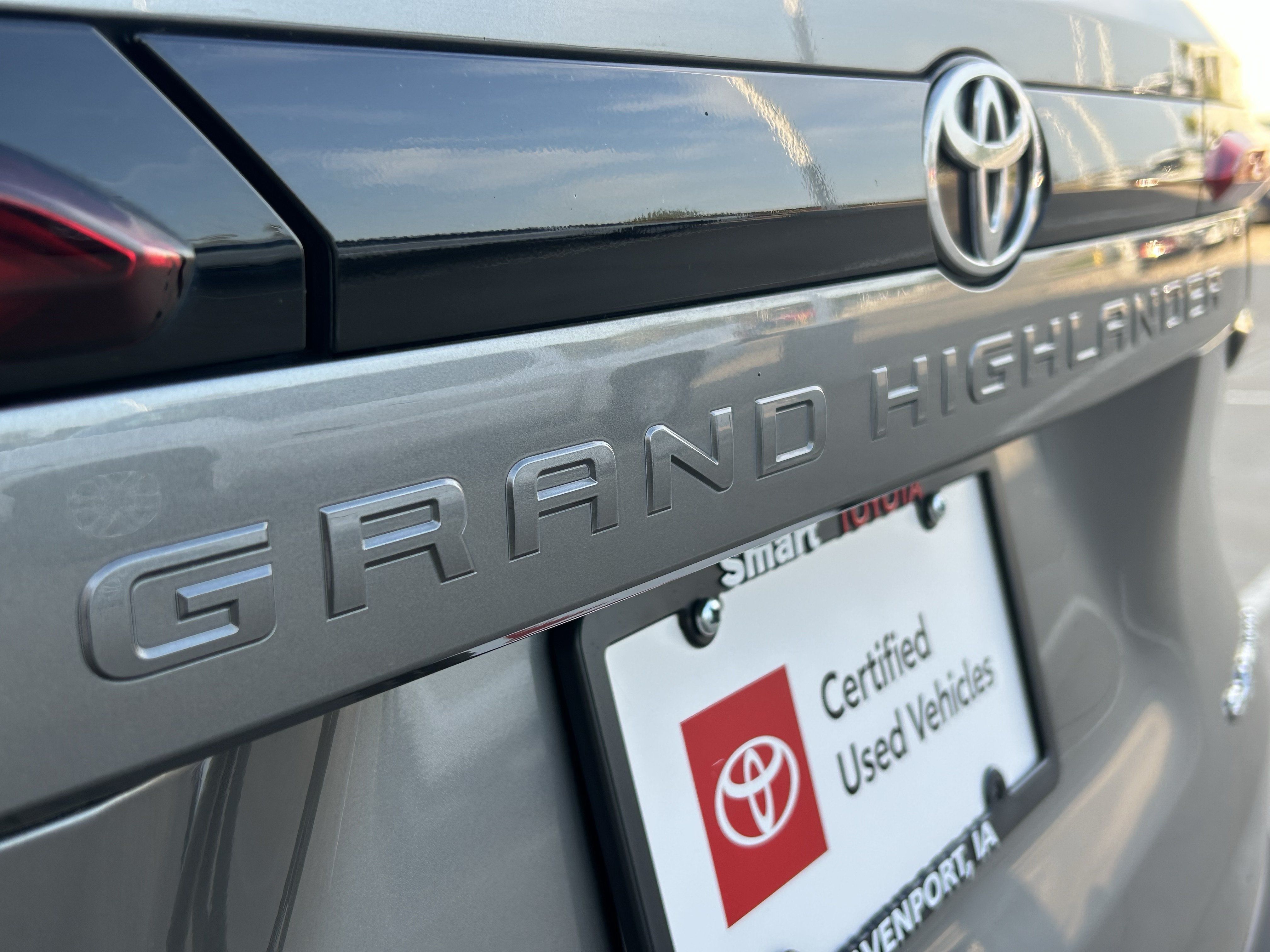 Used 2025 Toyota Grand Highlander AWD Hybrid image 8