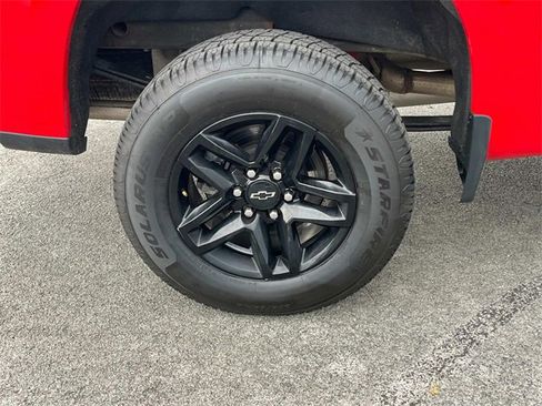 Used 2021 Chevrolet Silverado 1500 LT Trail Boss w/ Convenience Package II image 37