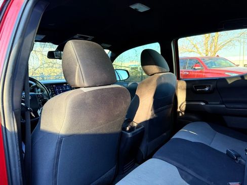 Used 2021 Toyota Tacoma TRD Off-Road image 26