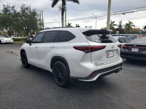 Certified 2026 Toyota Highlander XSE image 3