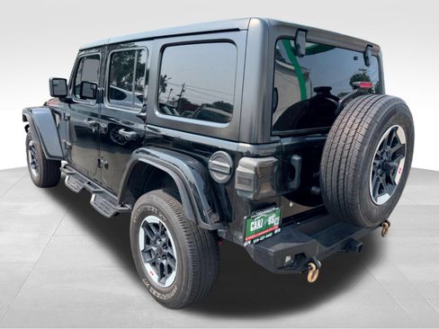 Used 2019 Jeep Wrangler Unlimited Rubicon AWD/4WD image 4